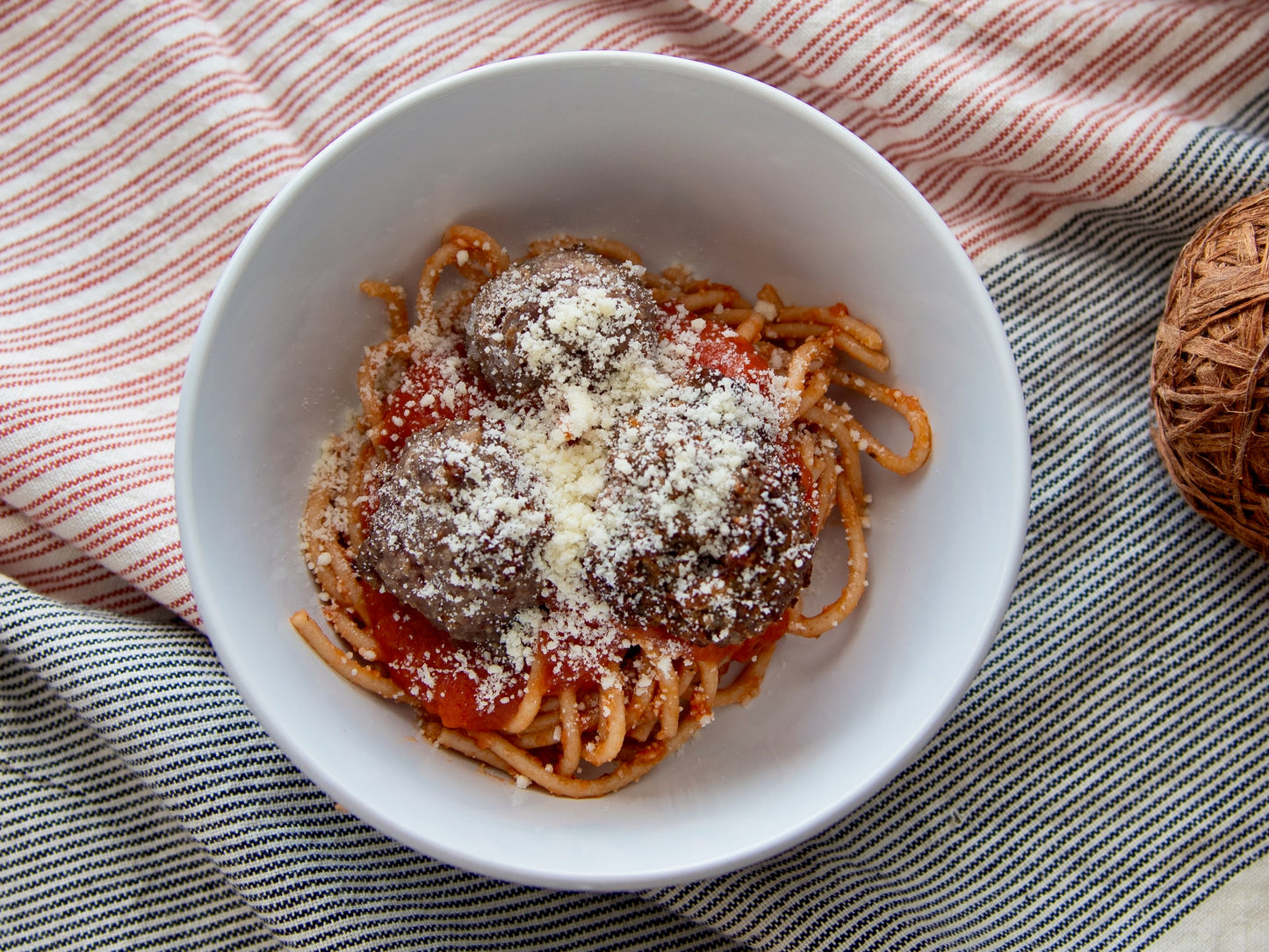 Boulettes de bœuf avec spaghettis