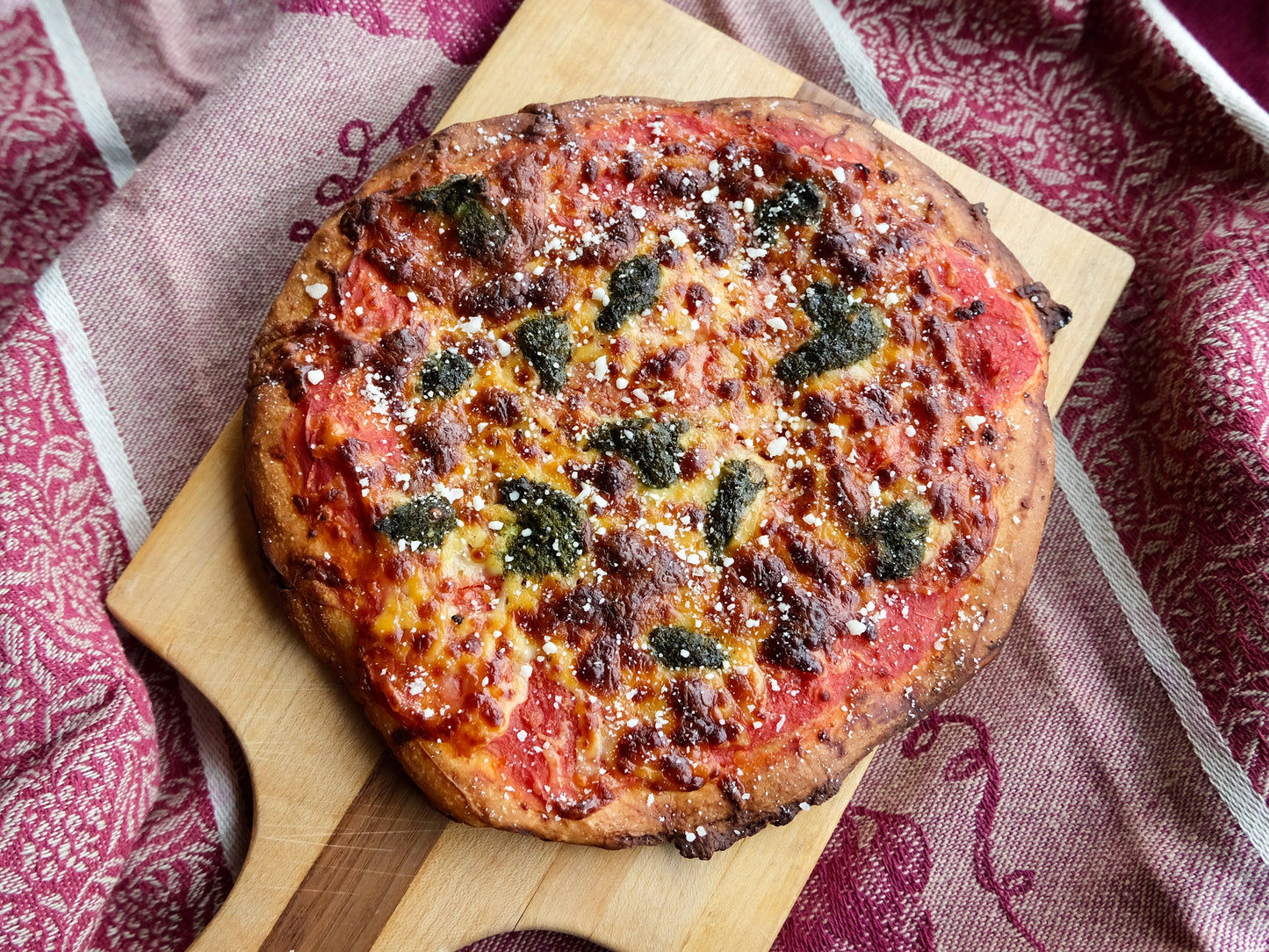 Gourmet Margherita Flatbread with Mozzarella Cheese, Tomato Sauce & Pesto