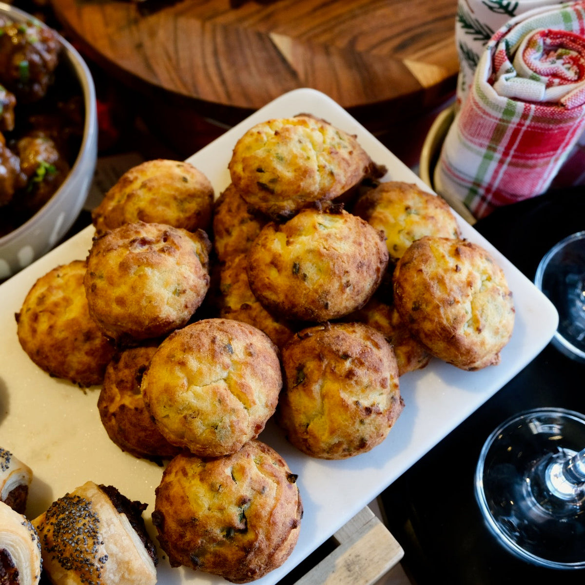 Bouchées de pommes de terre au cheddar de l'Ontario, au bacon « Berkshire » et au jalapeño