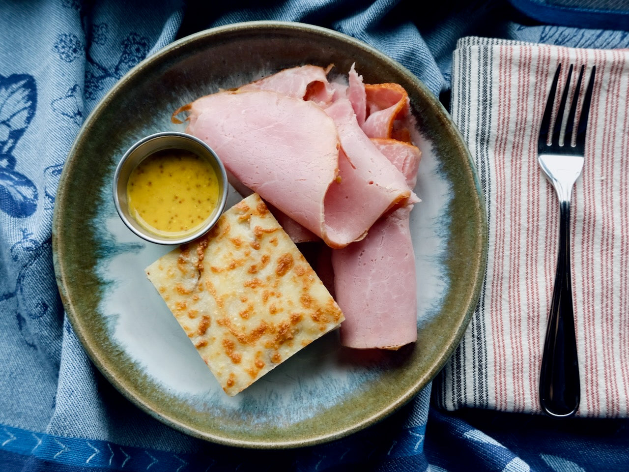 Ontario 'Berkshire' Ham with Honey Dijon & Scalloped Potatoes with Aged Ontario Cheddar