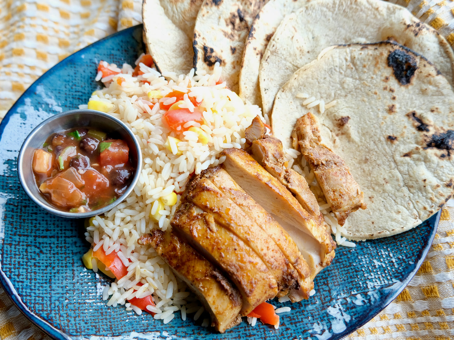Chicken Fajita Kit, Chicken (Breast) with Caramelized Onions & Peppers, Tomato Salsa, Cilantro Rice