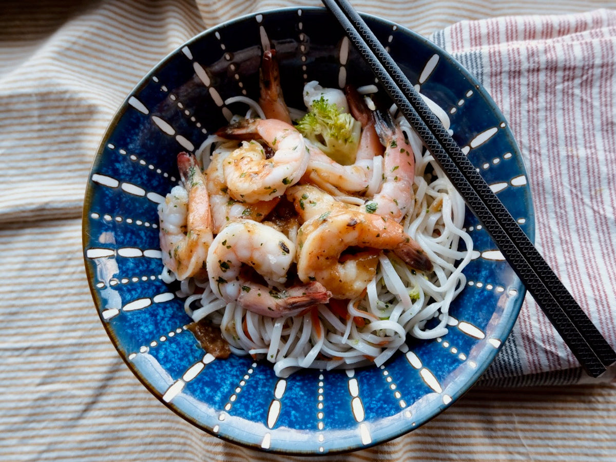 Satay-Style Shrimp with Peanut Dipping Sauce, Rice Noodles with Carrots & Broccoli