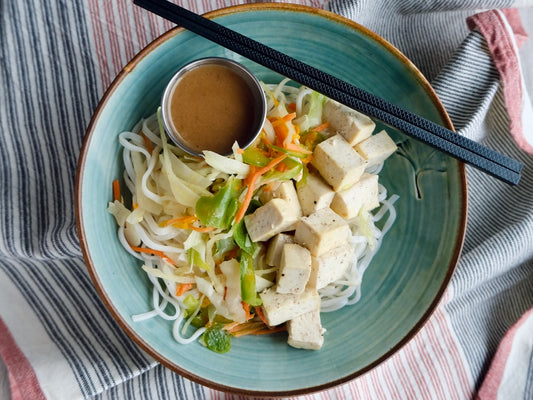Organic Tofu & Roasted Vegetable Stir Fry with Pad Thai Sauce & Rice Noodles